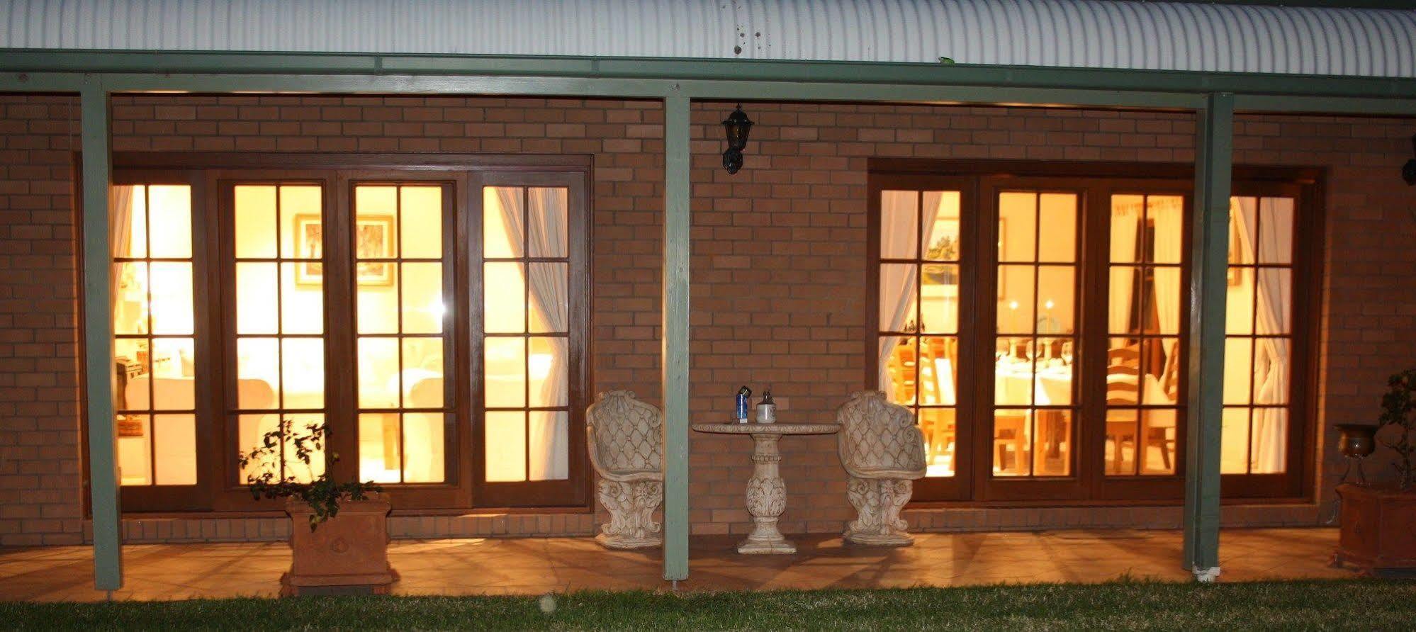 Strathearn Park Lodge Scone Exteriér fotografie